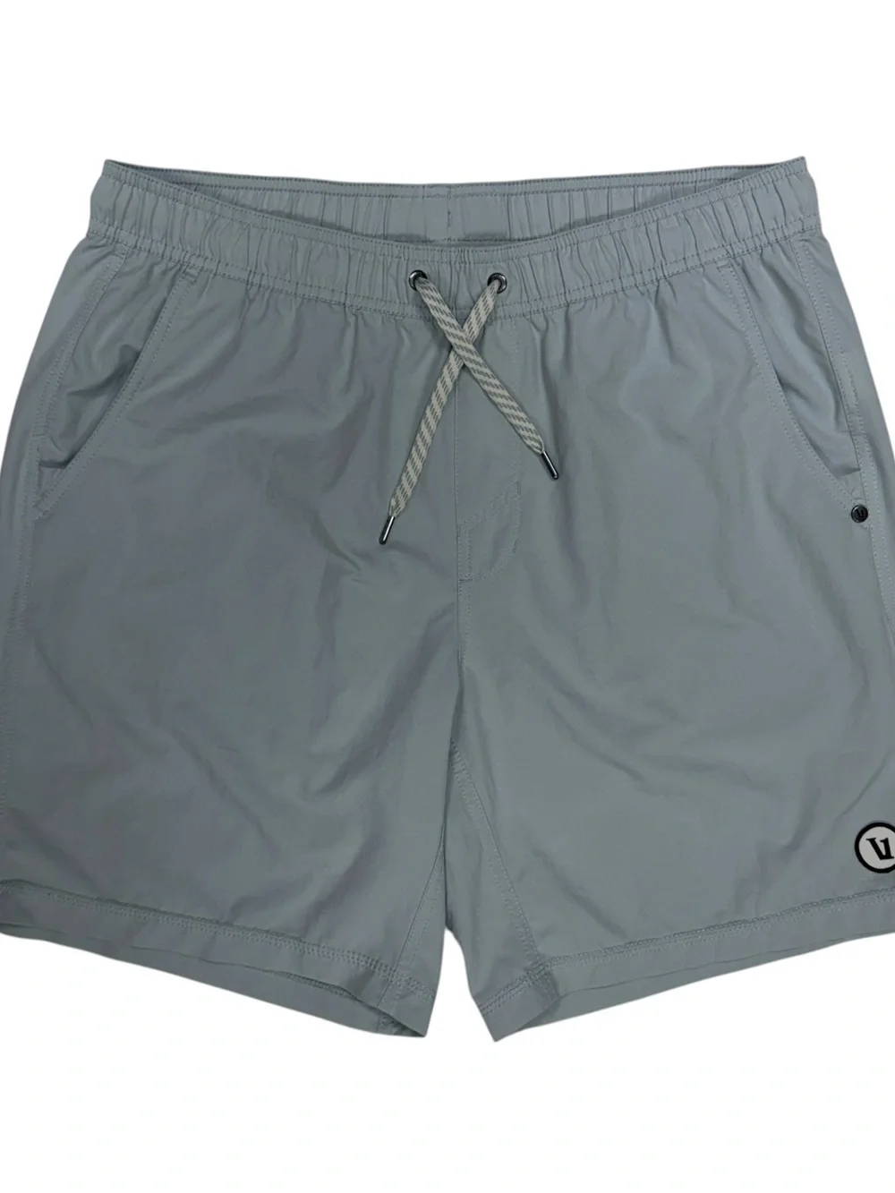 Vuori Kore Shorts Men Large Grey 7” Unlined Athletic Hybrid Performance Gym Swim